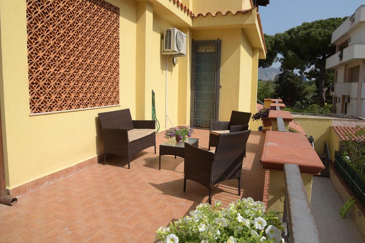 Villa Pinella Palermo Exteriör bild
